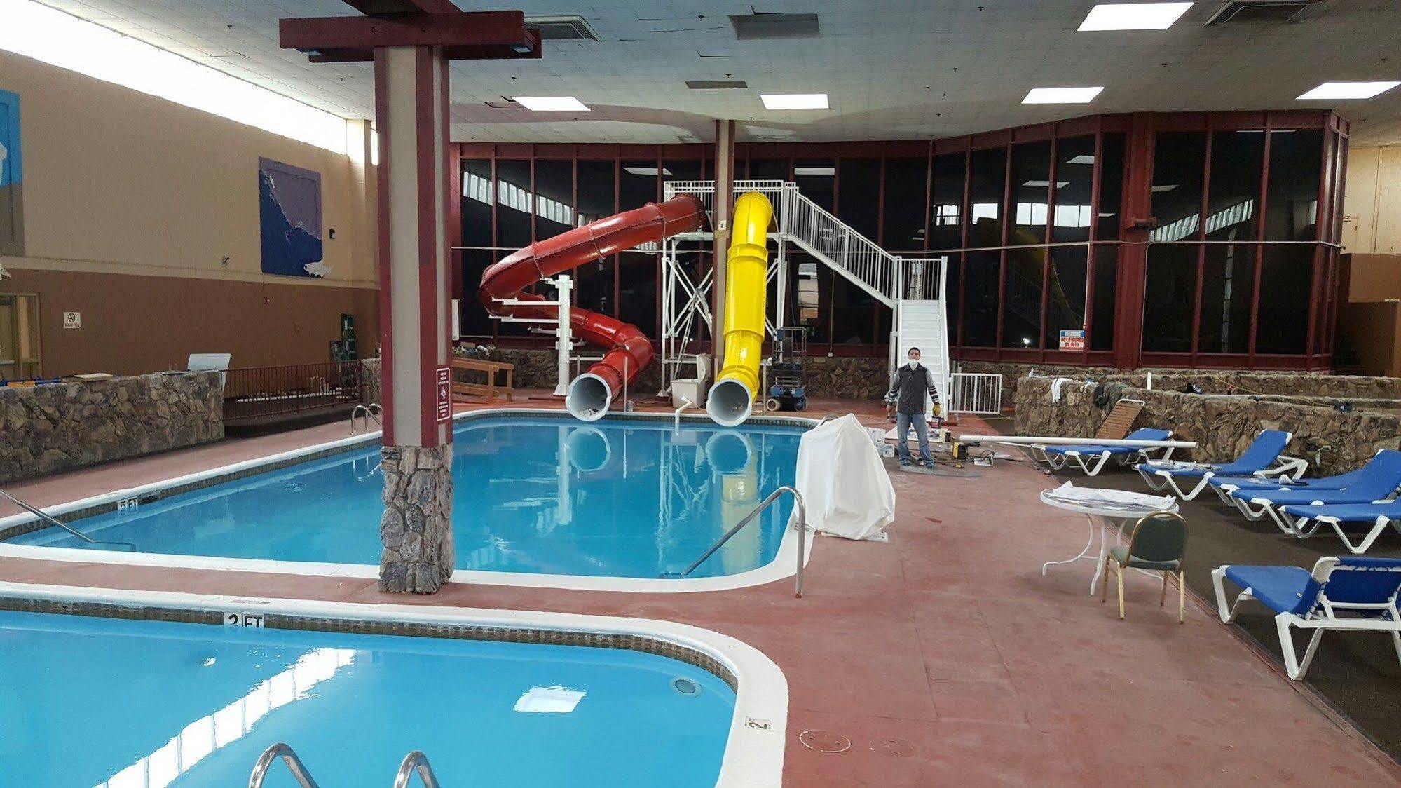 Ramada By Wyndham Medford Hotel & Conference Center Exteriér fotografie